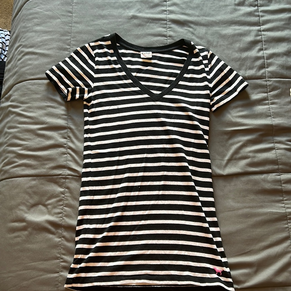 VS PINK shirt
